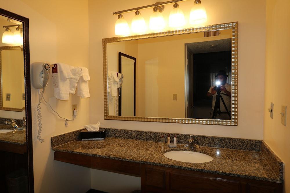 Fairbridge Inn & Suites - Akron Copley Township - West Экстерьер фото