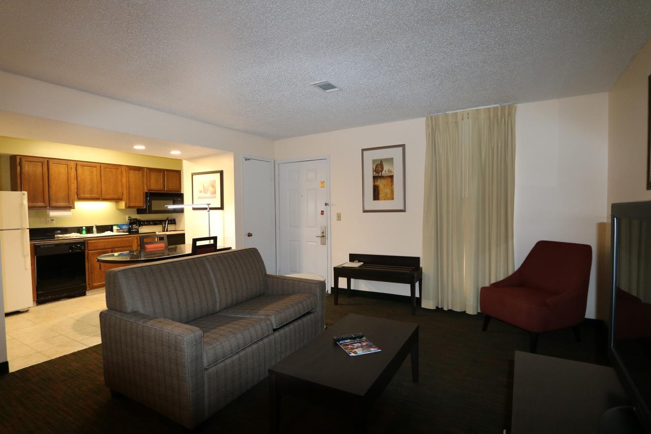 Fairbridge Inn & Suites - Akron Copley Township - West Номер фото