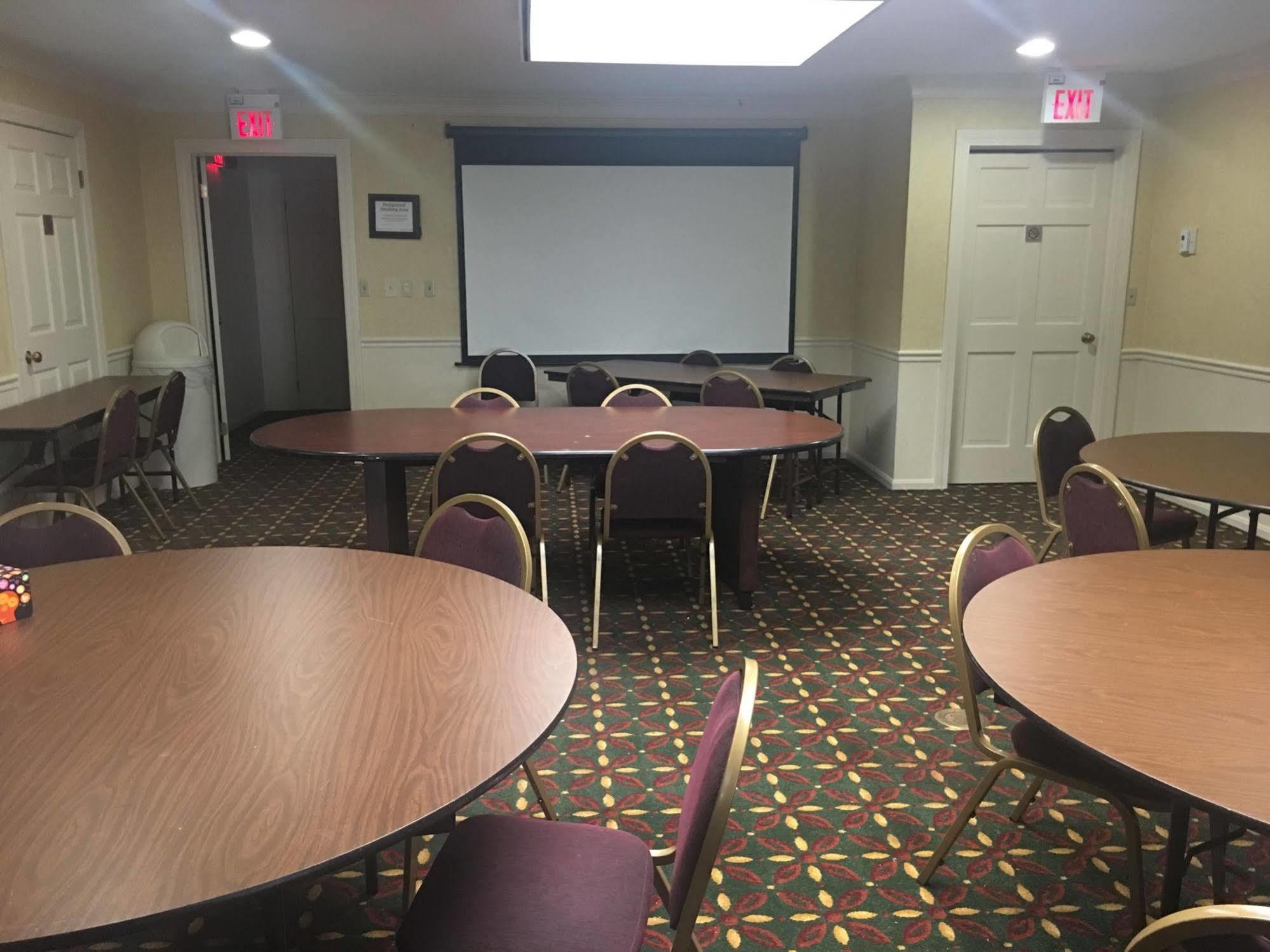 Fairbridge Inn & Suites - Akron Copley Township - West Экстерьер фото