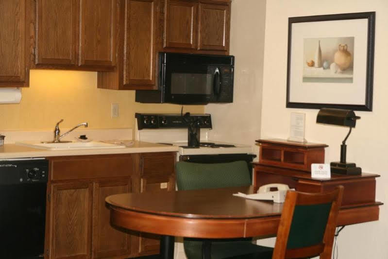 Fairbridge Inn & Suites - Akron Copley Township - West Экстерьер фото