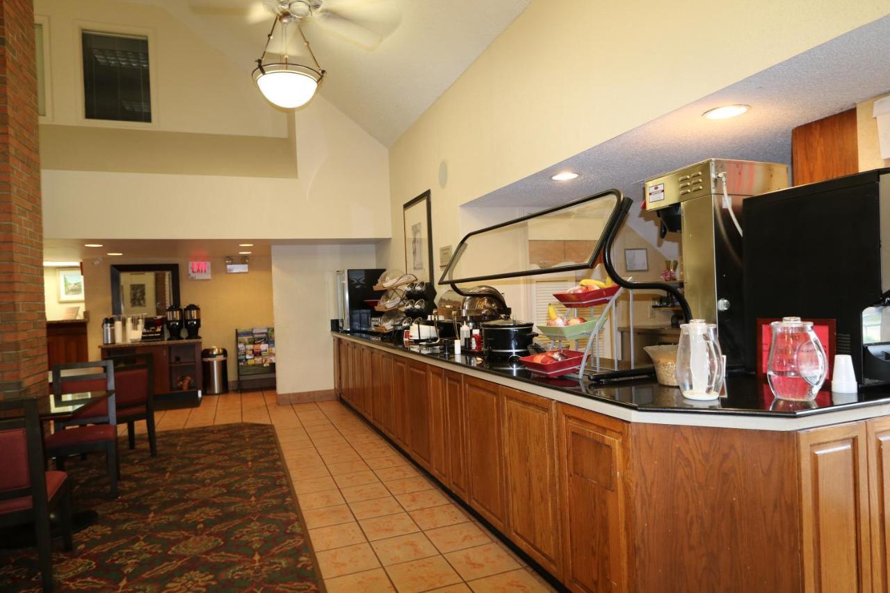 Fairbridge Inn & Suites - Akron Copley Township - West Номер фото